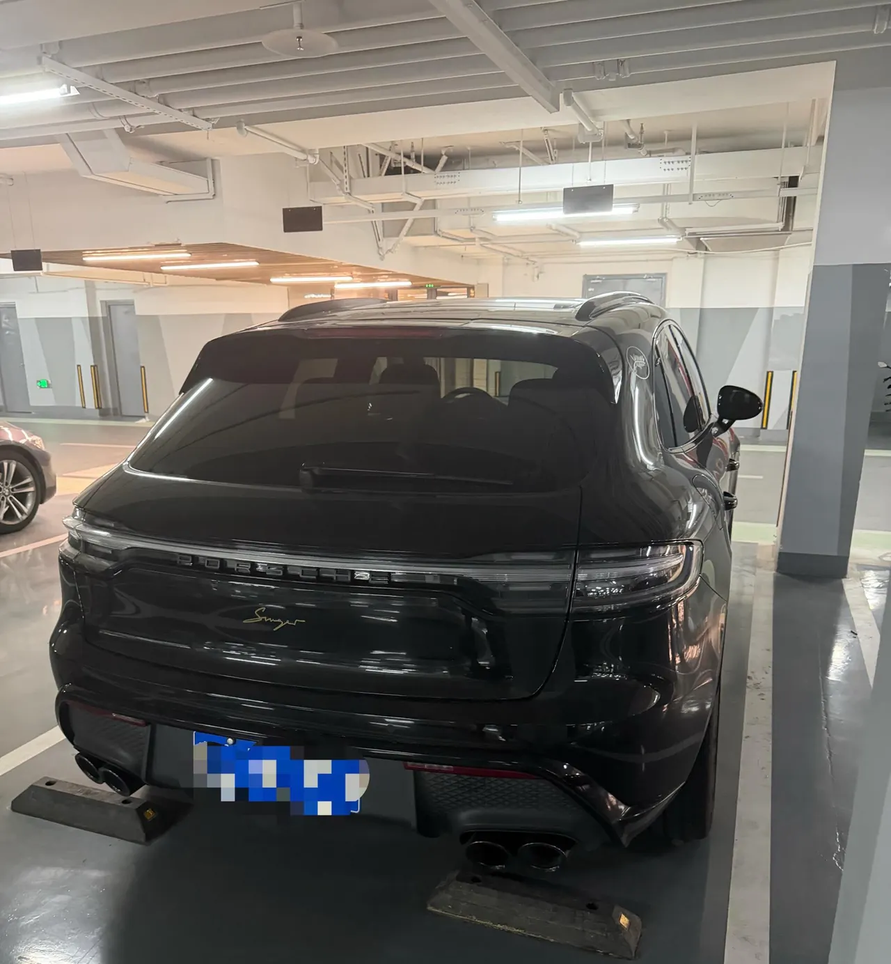 Porsche Macan (Imported) 2023 Macan S 2.9T Automatic 3