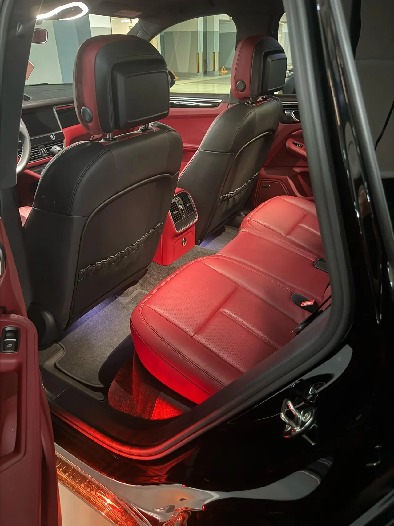 Porsche Macan (Imported) 2023 Macan S 2.9T Automatic 6