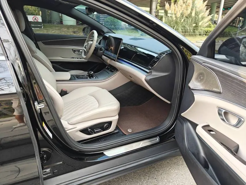 BYD 2025 Han DM-i 1.5T stepless smart driving version 125KM laser Radar flagship automatic gear 9