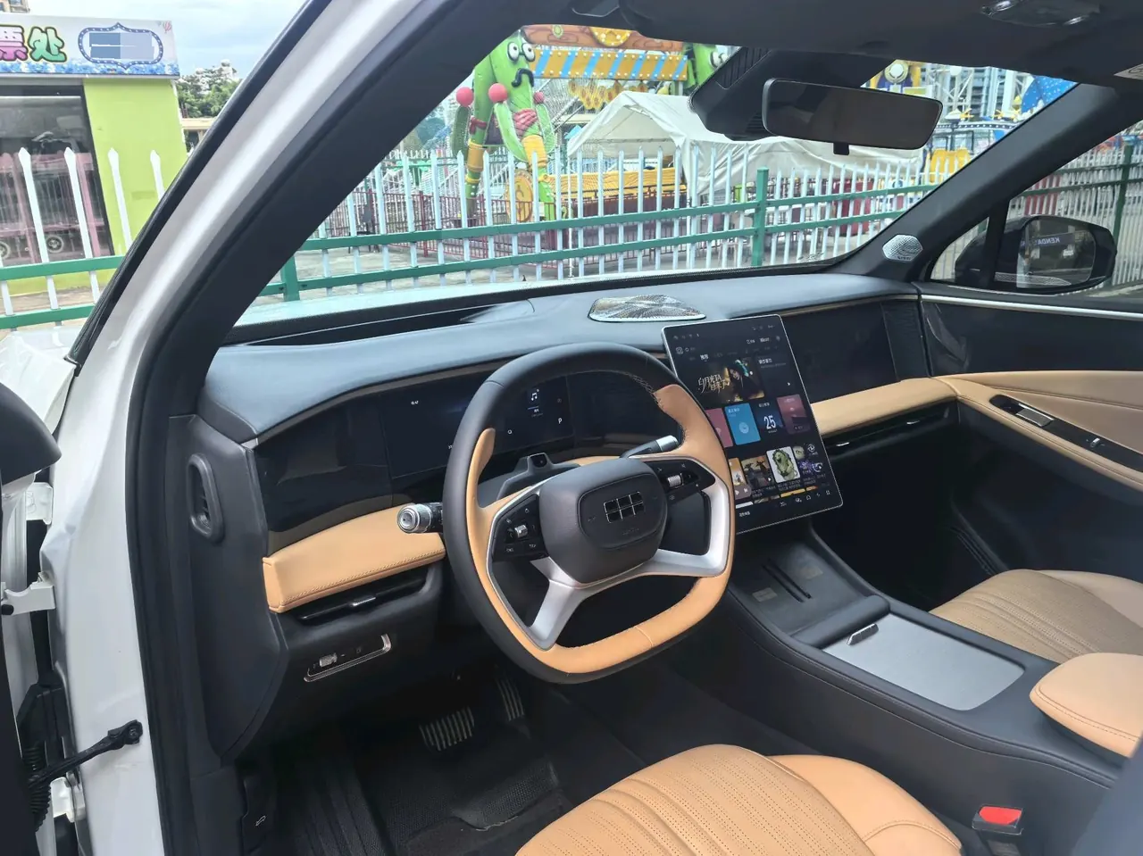 Geely Galaxy 2024 L7 1.5T Longteng Edition 115km Starship Automatic Gear 10
