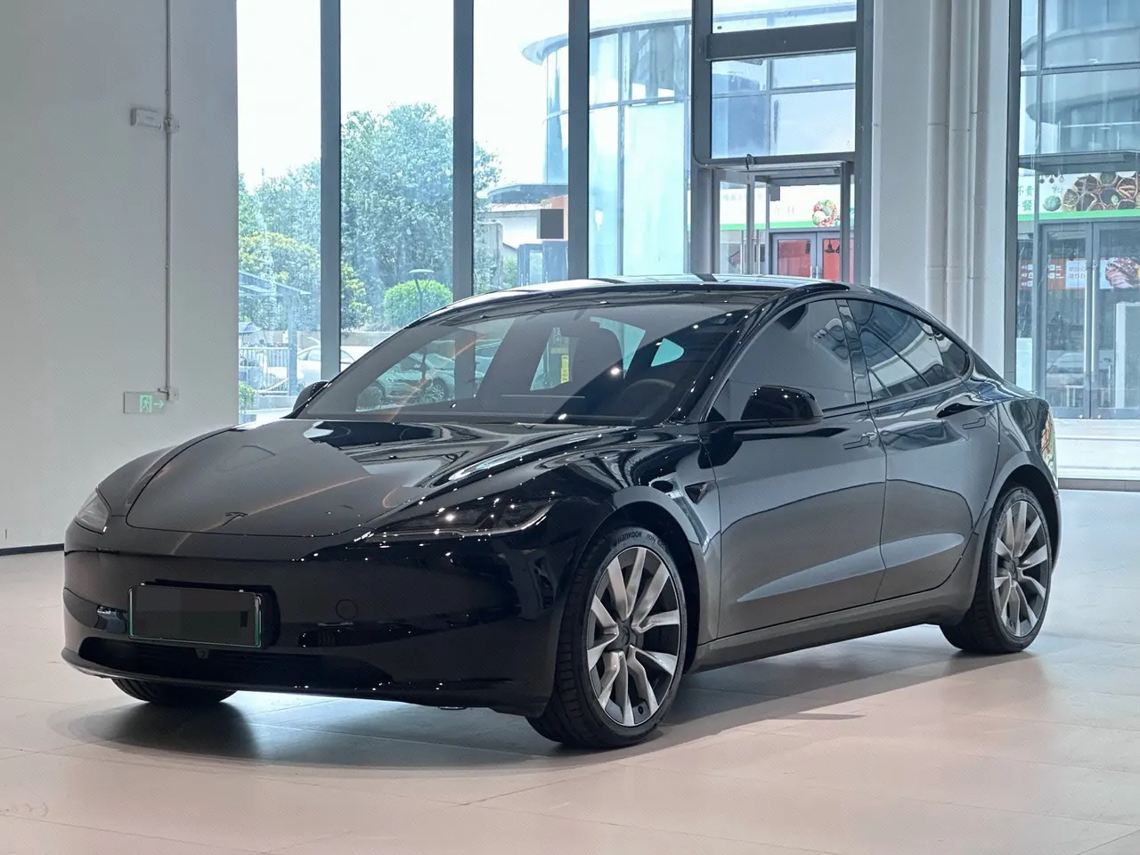 Open image lightbox: Tesla 2025 Model 3 long-life all-wheel drive automatic transmission