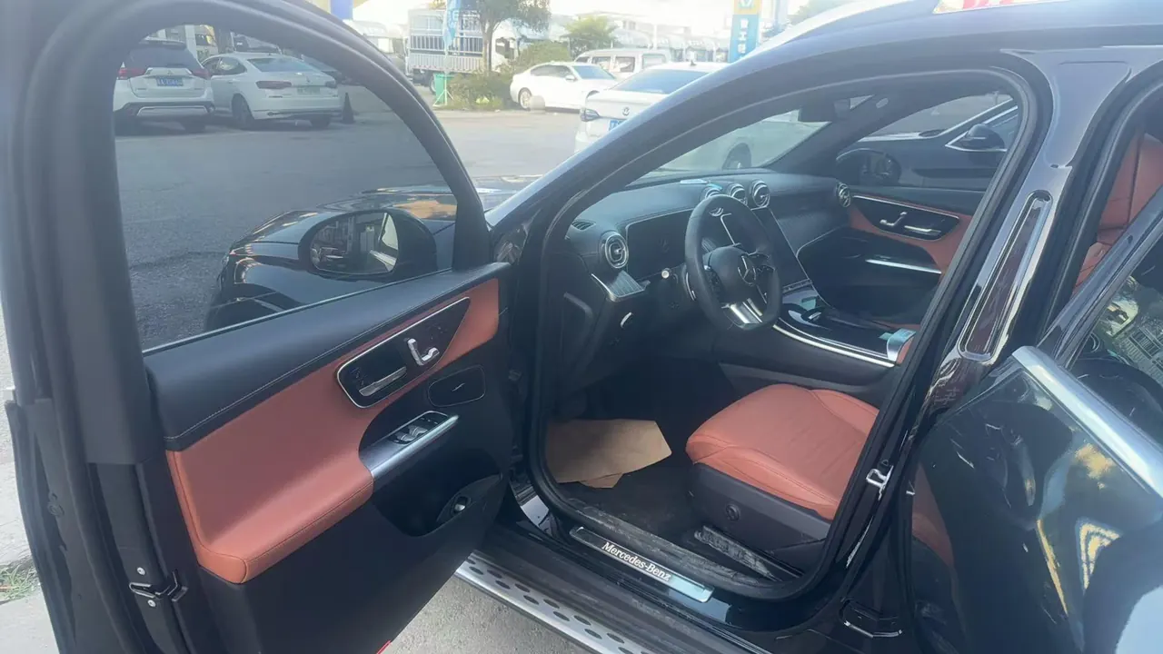 Mercedes Benz 2024 GLC 260 L 4MATIC 48V 2.0T Dynamic 5-seat Automatic Gear 2