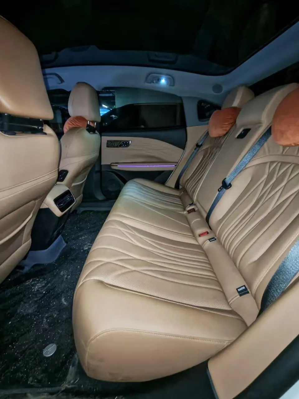 Geely Galaxy 2025 Xingyao 8 EM-i 1.5 130km Premium Edition Automatic Gear 4