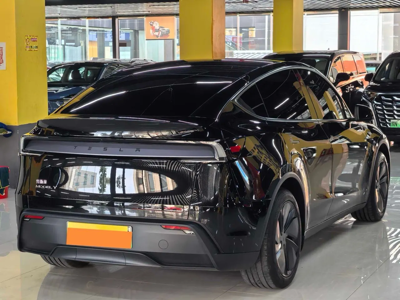 Tesla 2025 Model Y rear-wheel drive version automatic transmission 8