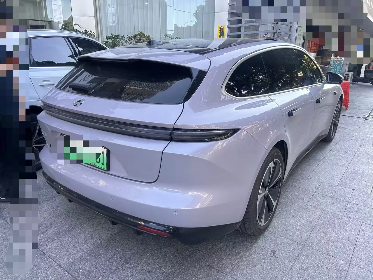 NIO 2025 ET5T 75kWh Touring automatic 4