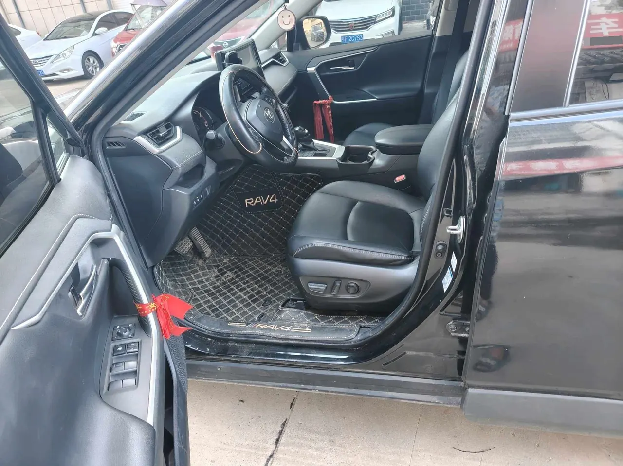 Toyota 2021 RAV4 Rongfeng 2.0 Stepless Four-wheel Drive Fashion PLUS Edition Automatic Gear 7