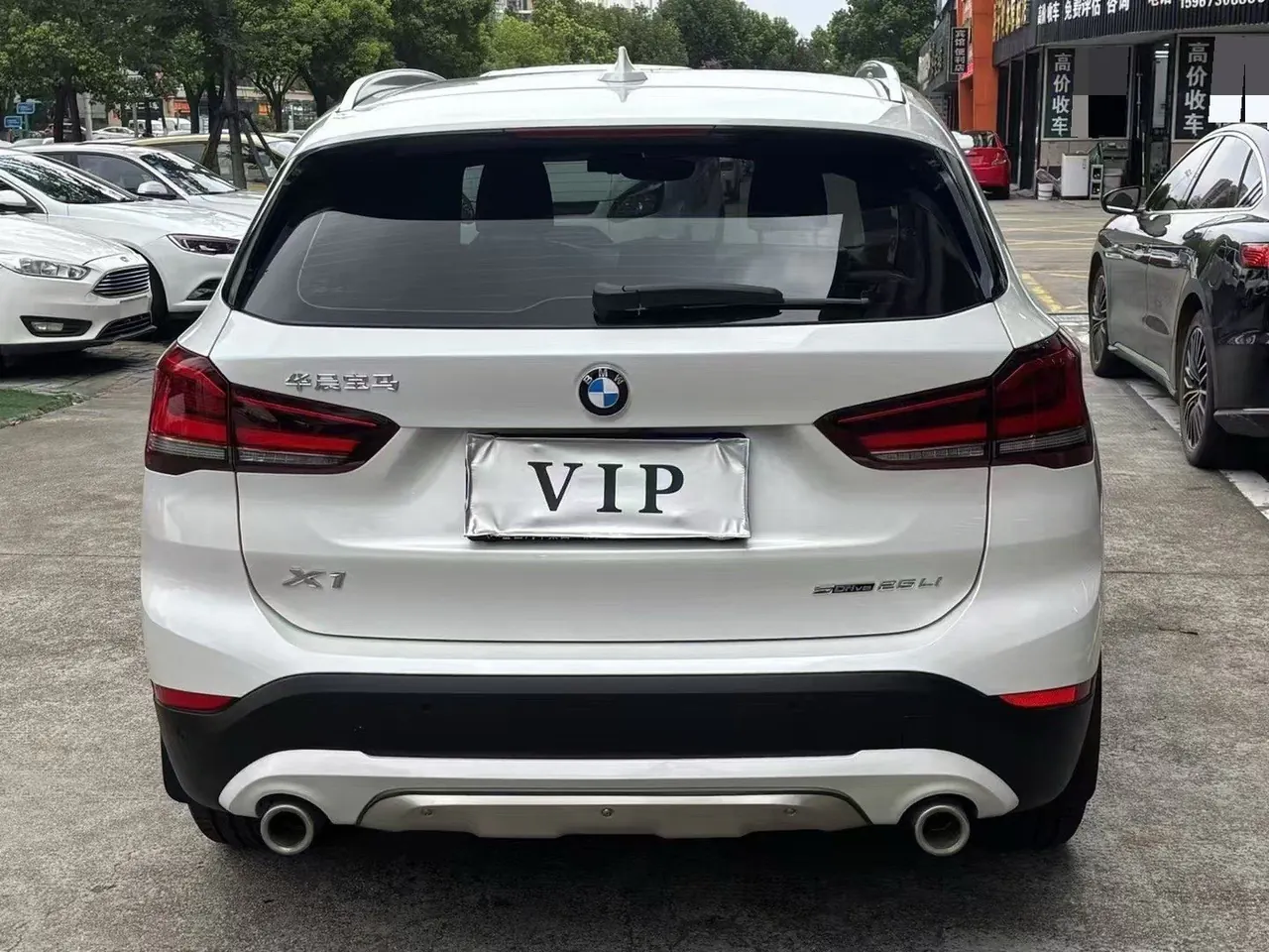 BMW 2021 X1 sDrive25Li 2.0T Leading Automatic Gear 2