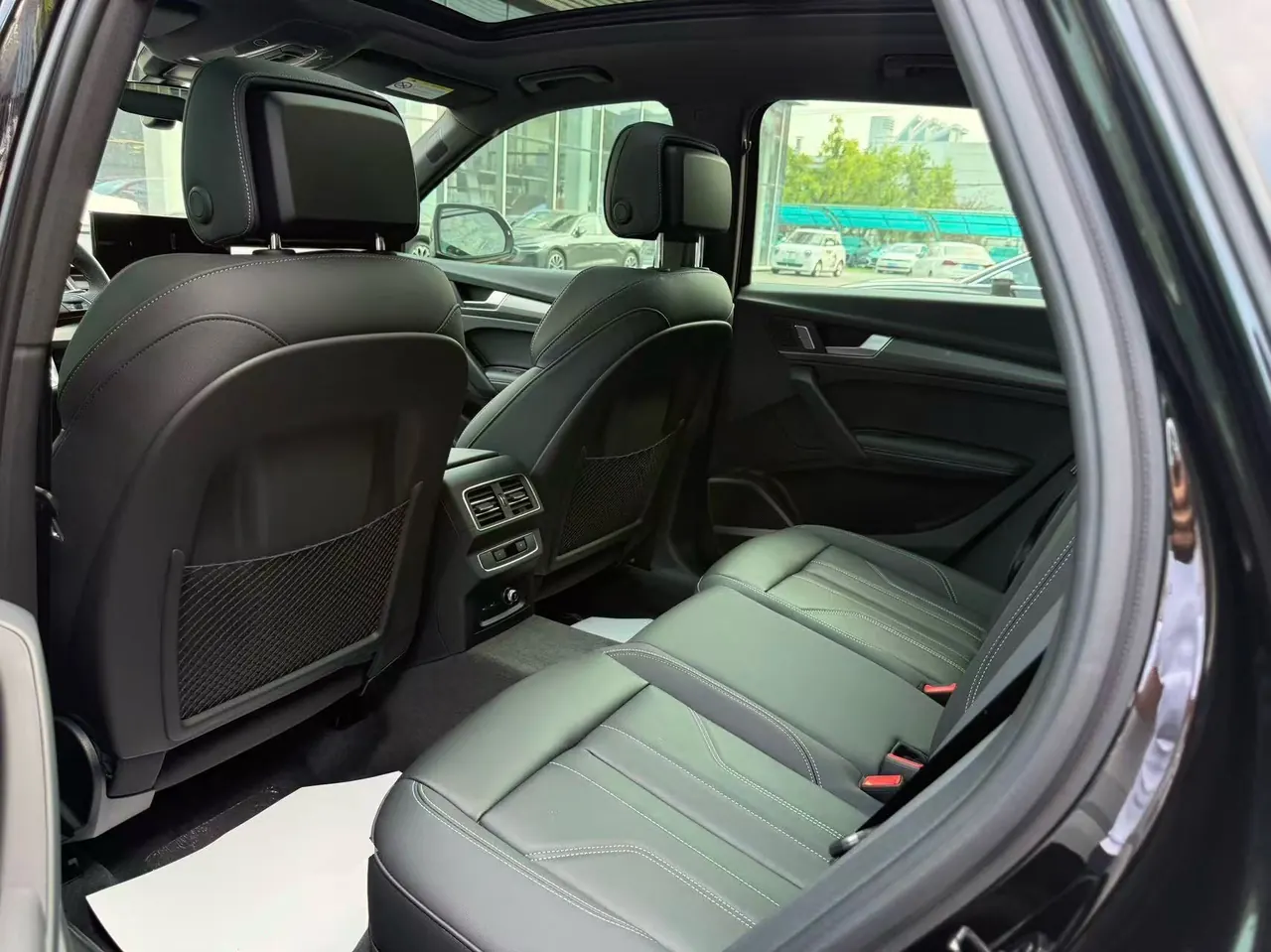 Audi 2024 Q5L 2.0TFSI 45TFSI luxury dynamic automatic transmission 4