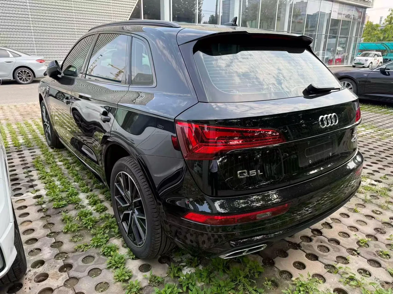 Audi 2024 Q5L 2.0TFSI 45TFSI luxury dynamic automatic transmission 6