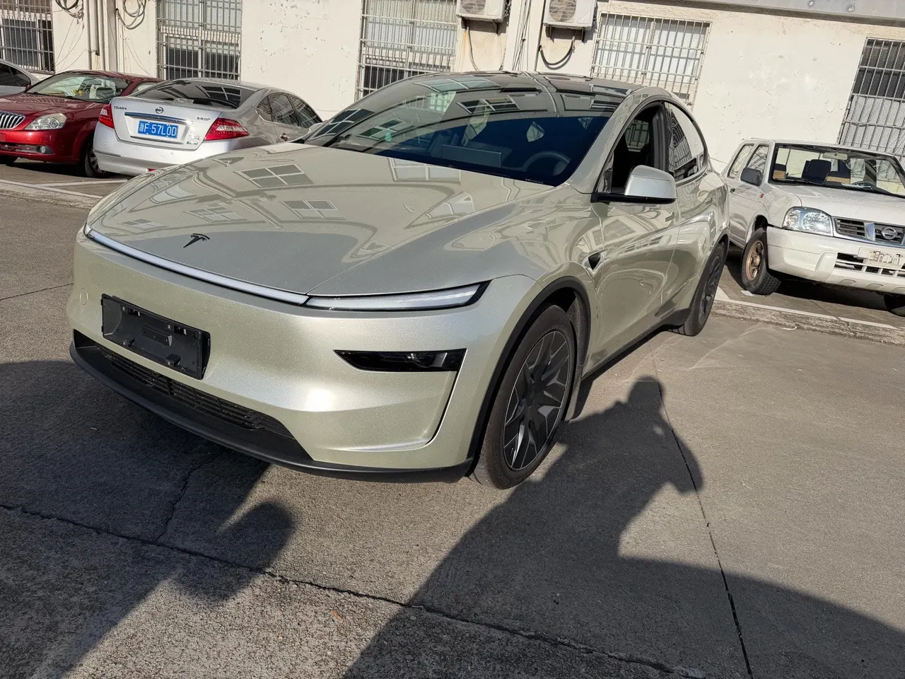 Open image lightbox: Tesla 2025 Model Y L Long Endurance All-Wheel Drive Automatic Transmission