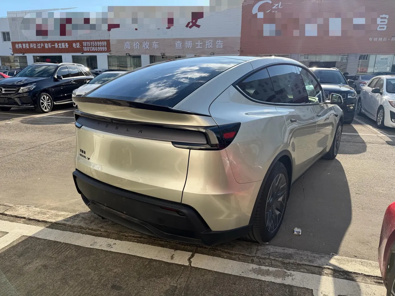 Tesla 2025 Model Y L Long Endurance All-Wheel Drive Automatic Transmission 3