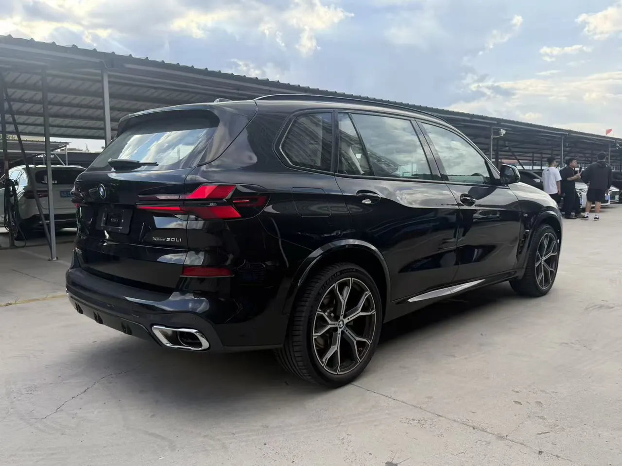 BMW 2026 X5 xDrive30Li 48V 2.0T exclusive m sports obsidian night suit automatic gear 9