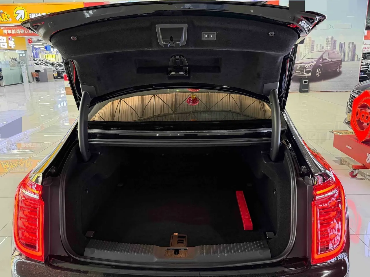 HongQi 2020 H9 48V 2.0T Zhilian Qi Chang Edition Automatic Gear 8