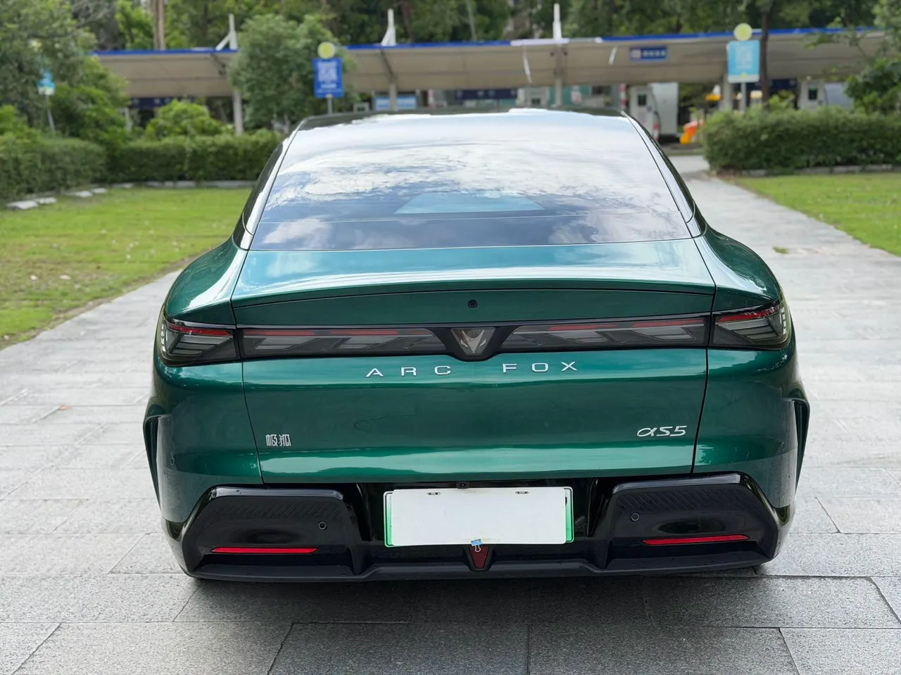 ARCFOX 2026 α S 5 630 yuan Environment Intelligence Edition 185kW Automatic Gear 5