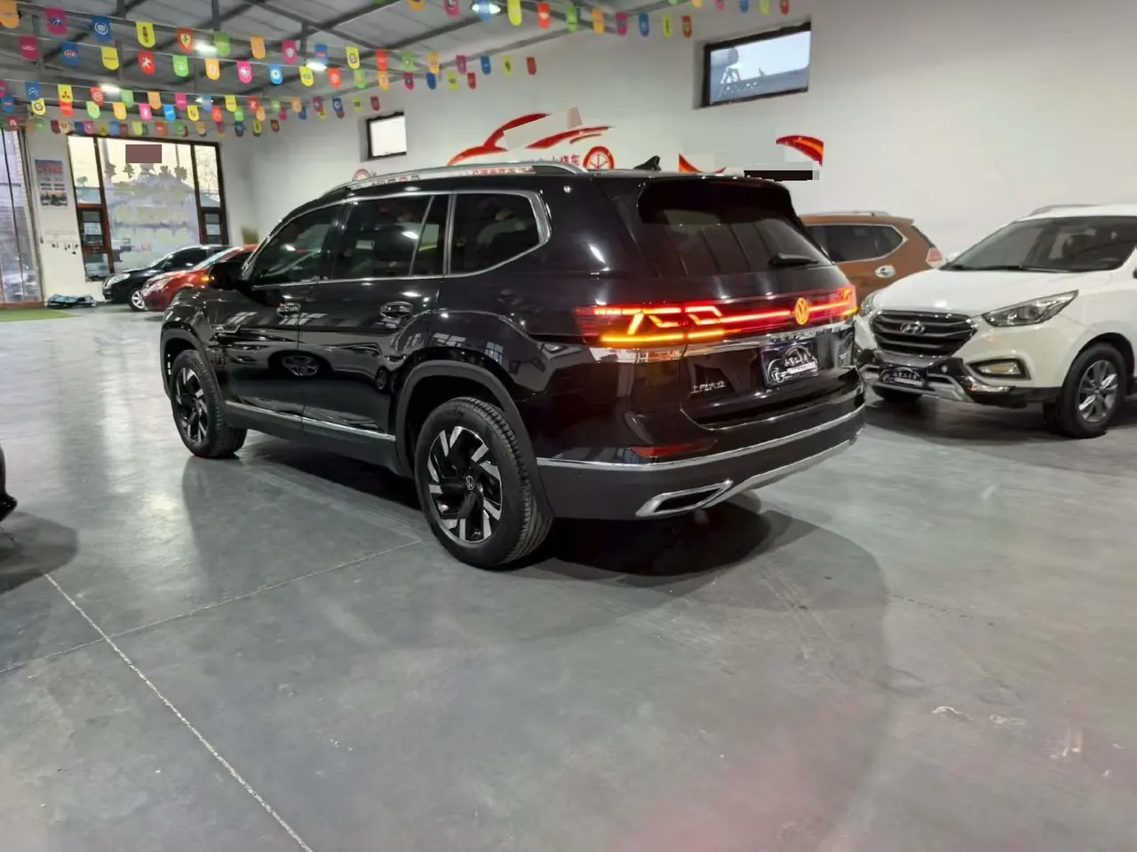 Volkswagen 2021 Tuang 2.0TSI 330TSI Two-wheel Drive Respect Deluxe Automatic Gear 7