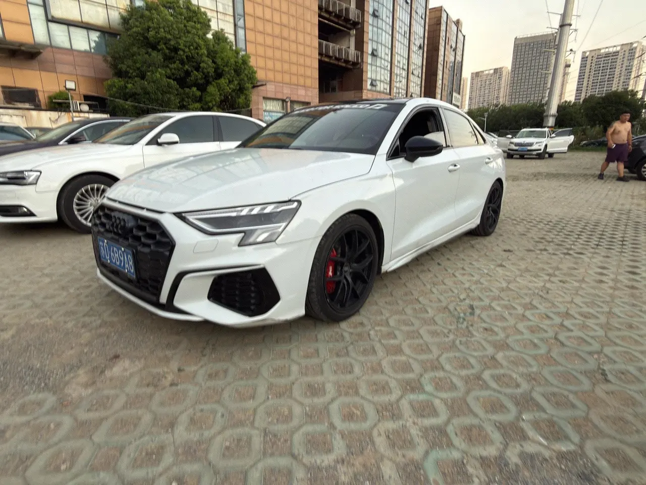 打开图片灯箱:Audi 2021 A3L Limousine 1.4TFSI 35TFSI into the life version of automatic gear