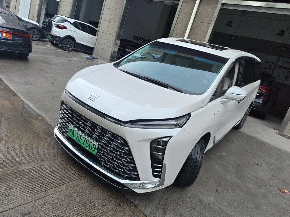 打开图片灯箱:Buick 2024 GL8 Lu Zun PHEV 1.5T Exclusive Edition 7-seat Automatic Gear