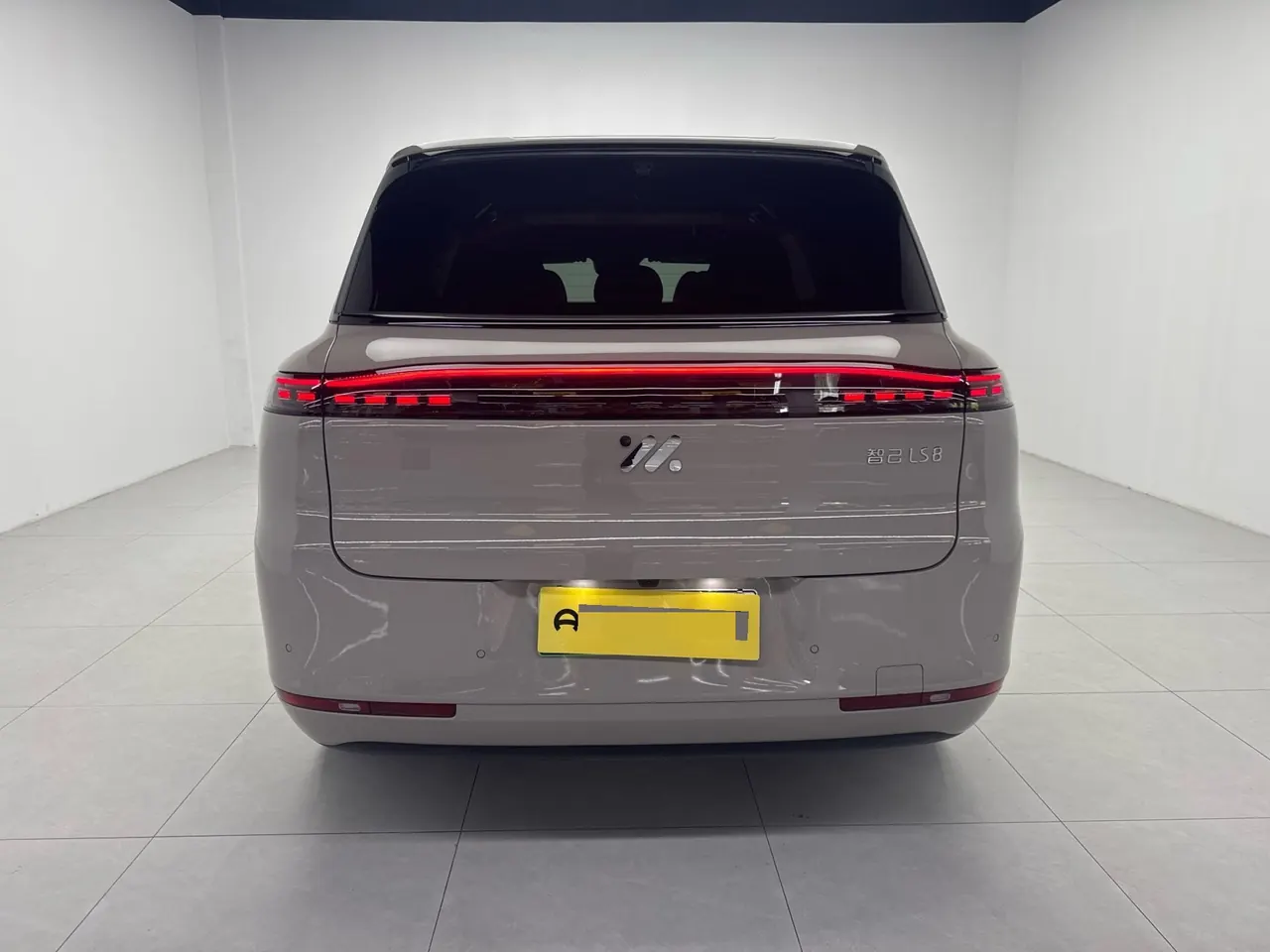 IM 2026 IM LS8 66 Ultra Technology Flagship Large Five-seater Automatic Transmission 17