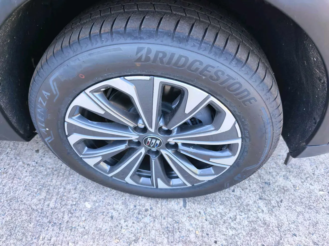Buick 2026 Angkewei Plus 2.0T 28T Two-Drive Platinum Edition Automatic Gear 4