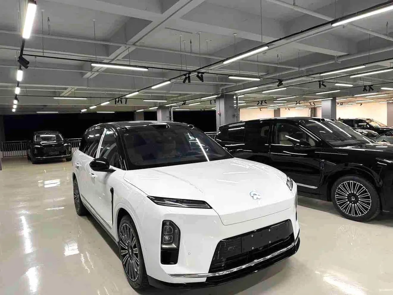 NIO 2026 ES8 6-seat executive deluxe automatic gear 4