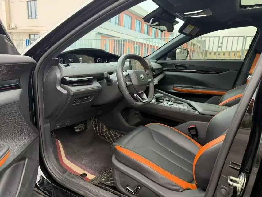 ChangAn 2023 UNI-V 1.5T Sports Edition Automatic 2