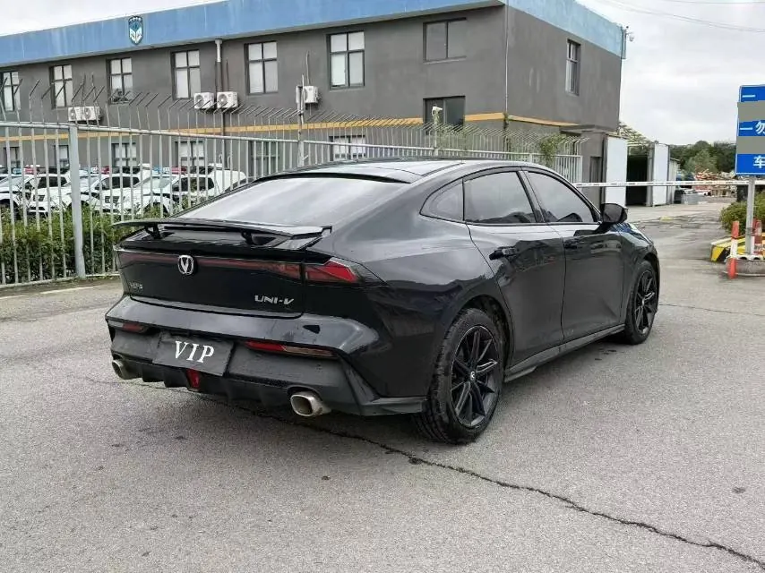 ChangAn 2023 UNI-V 1.5T Sports Edition Automatic 5