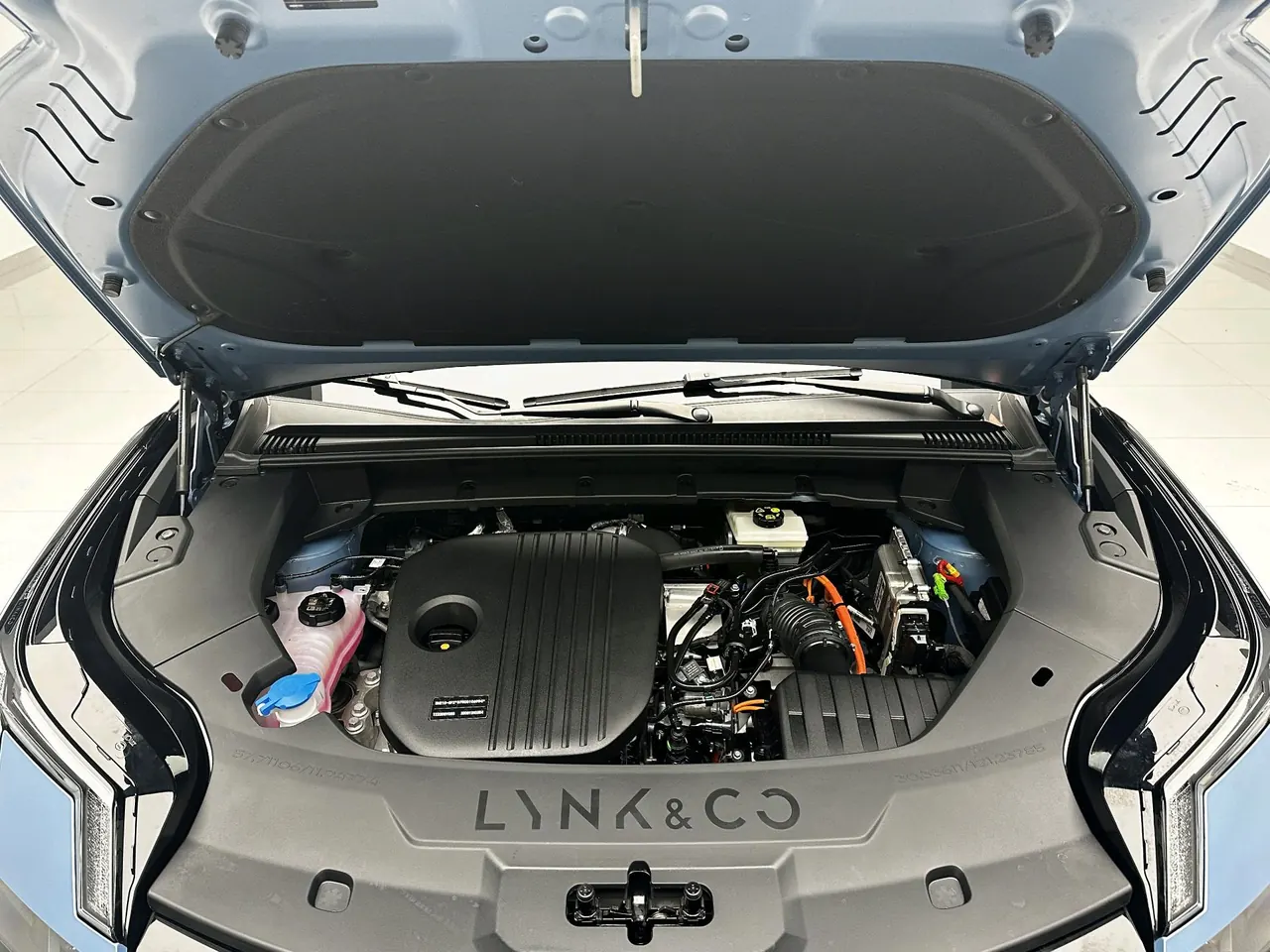LYNK&amp;CO 2026 LYNK&amp;CO 08 EM-P 1.5T 210 Four-wheel Drive Performance Ultra H7 Automatic Gear 15