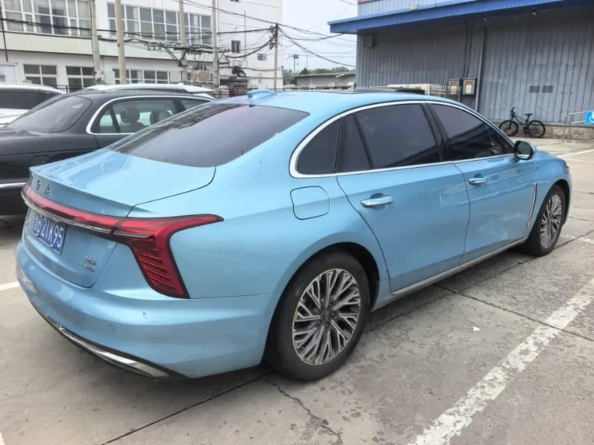 HongQi 2023 H5 2.0T Zhilian Qi Chang Edition Automatic Gear 2