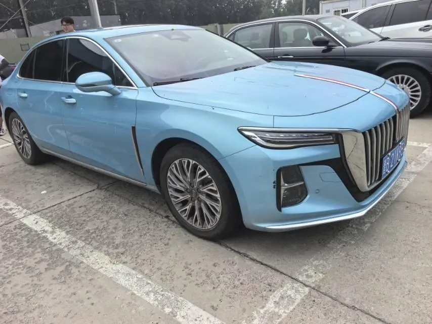 HongQi 2023 H5 2.0T Zhilian Qi Chang Edition Automatic Gear 3