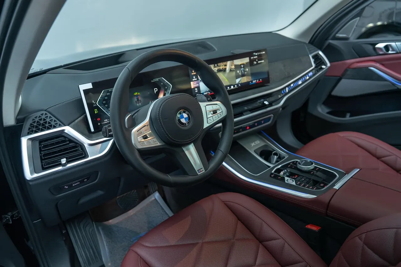 BMW 2023 X5 xDrive30Li 48V 2.0T exclusive m sports obsidian night suit automatic gear 10