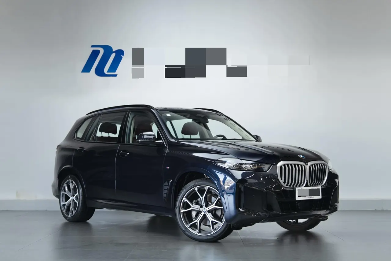 BMW 2023 X5 xDrive30Li 48V 2.0T exclusive m sports obsidian night suit automatic gear 3