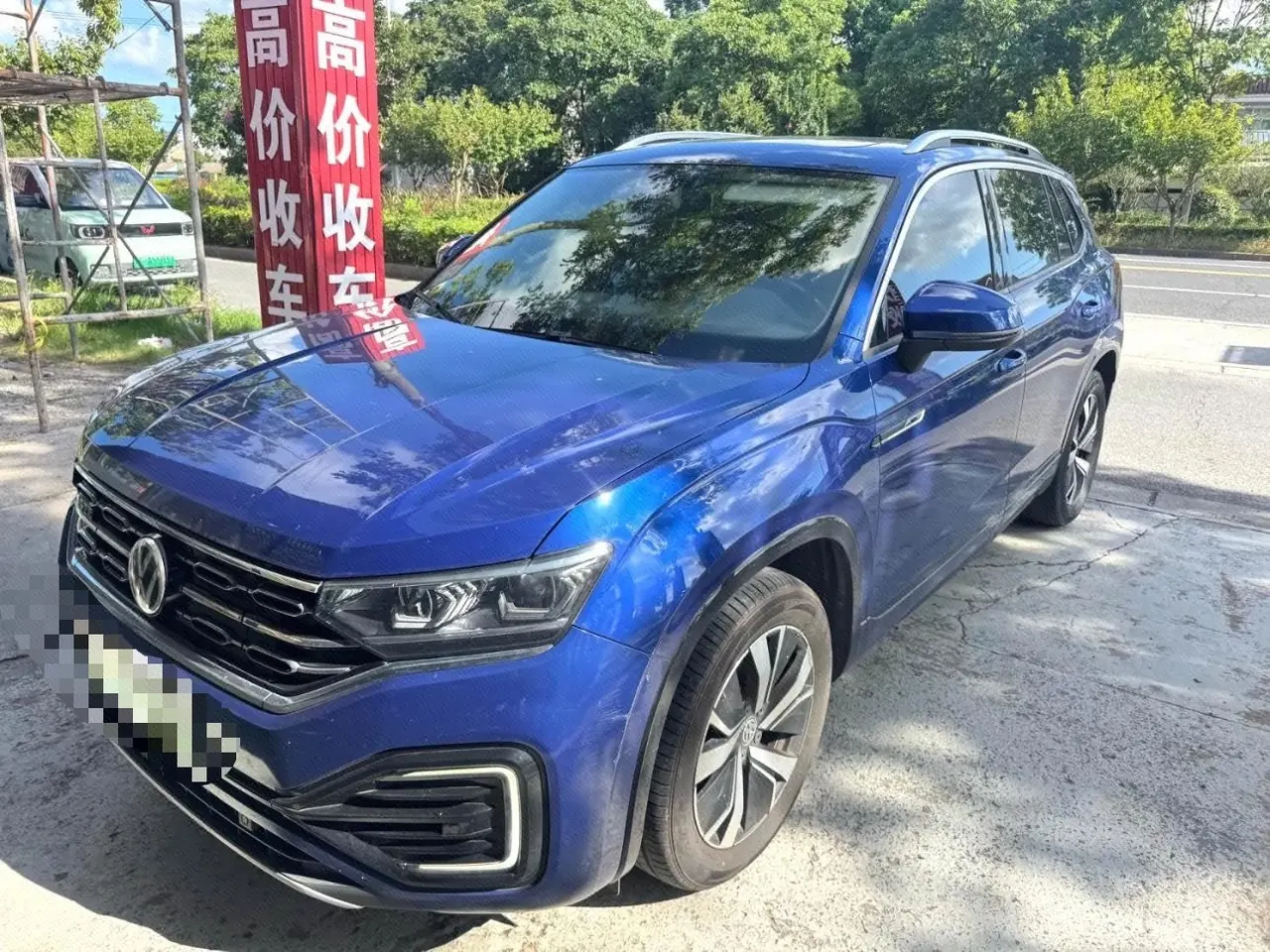 Open image lightbox: Volkswagen 2020 GTE 1.4T Luxury Automatic Gear