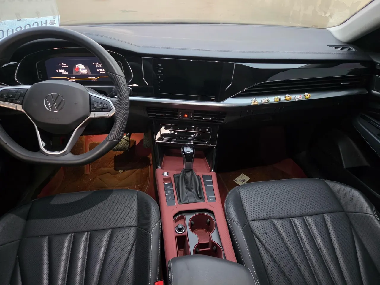Volkswagen 2025 Passat 2.0TSI 380TSI outstanding star dragon version automatic gear 5
