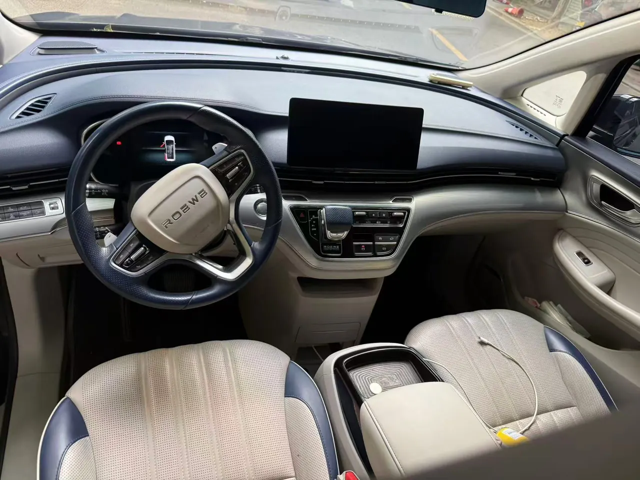 Roewe 2022 iMAX8 2.0TGI 400TGI Happy Gathering Edition Automatic Gear 6