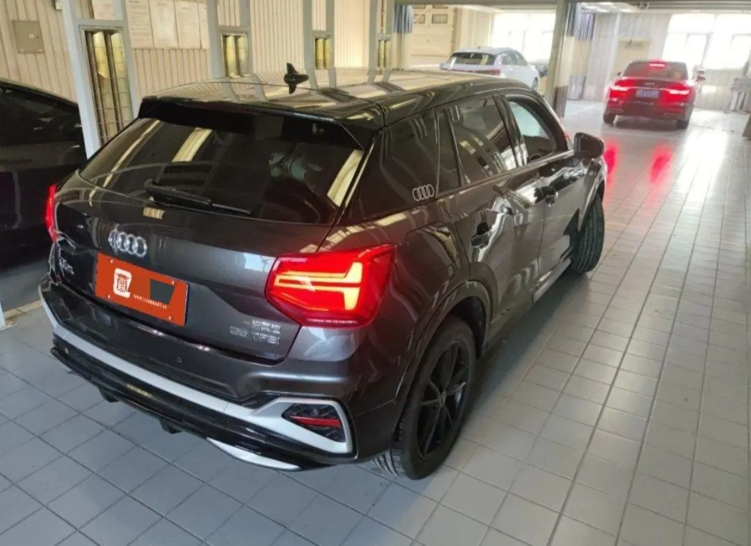 Audi 2022 Q2L 1.4TFSI 35TFSI Aggressive Dynamic Automatic 2
