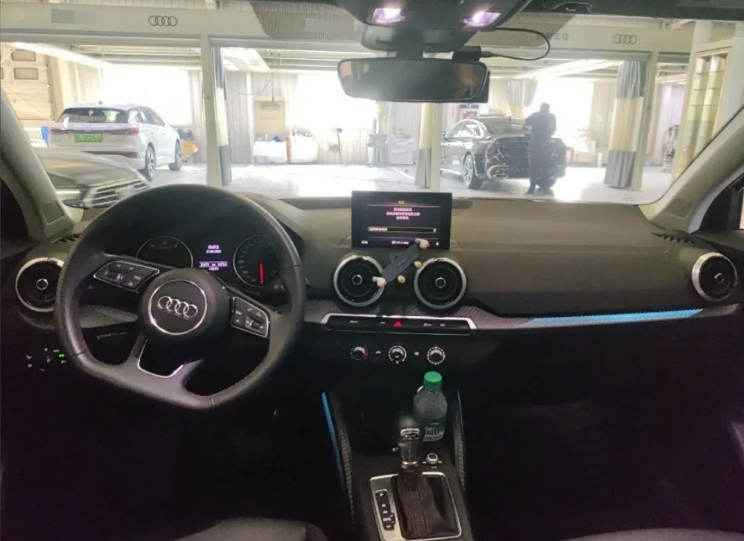 Audi 2022 Q2L 1.4TFSI 35TFSI Aggressive Dynamic Automatic 3