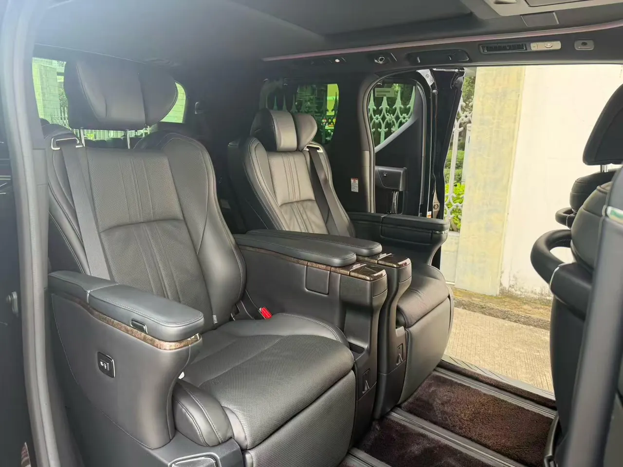 Toyota Erffa (Imported) 2020 Erffa 2.5 Stepless Premium Edition Automatic Gear 2