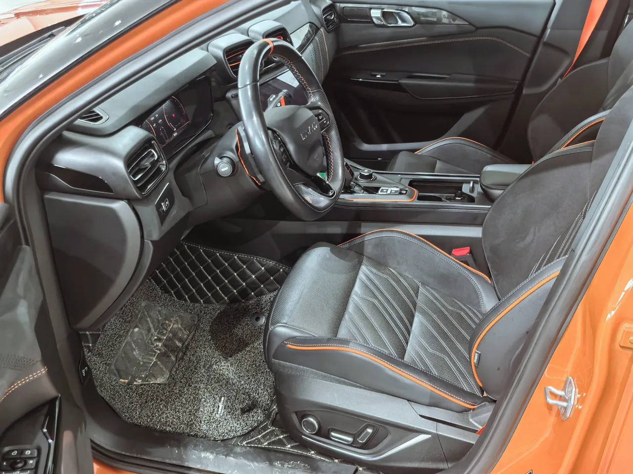 LYNK&amp;CO 2021 LYNK&amp;CO 02 Hatchback 2.0TD Halo Driving Control Kit Edition Automatic Gear 2