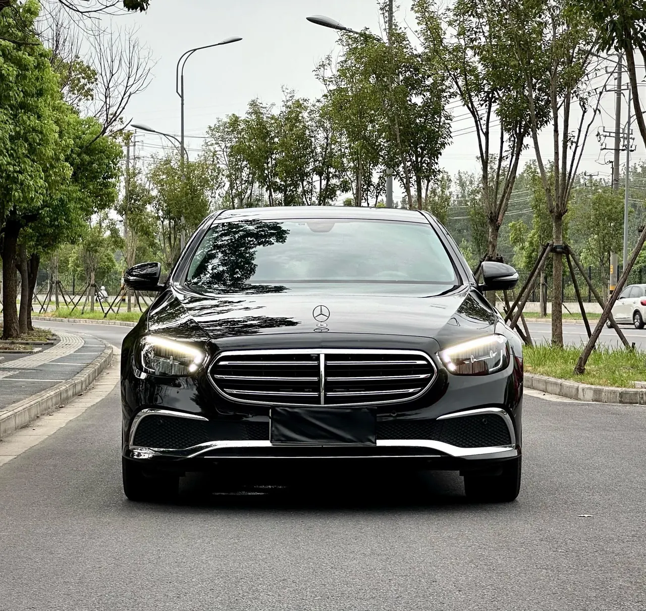 Mercedes Benz E-Class 2021 E 300 L 2.0T Fashion Automatic Gear 17