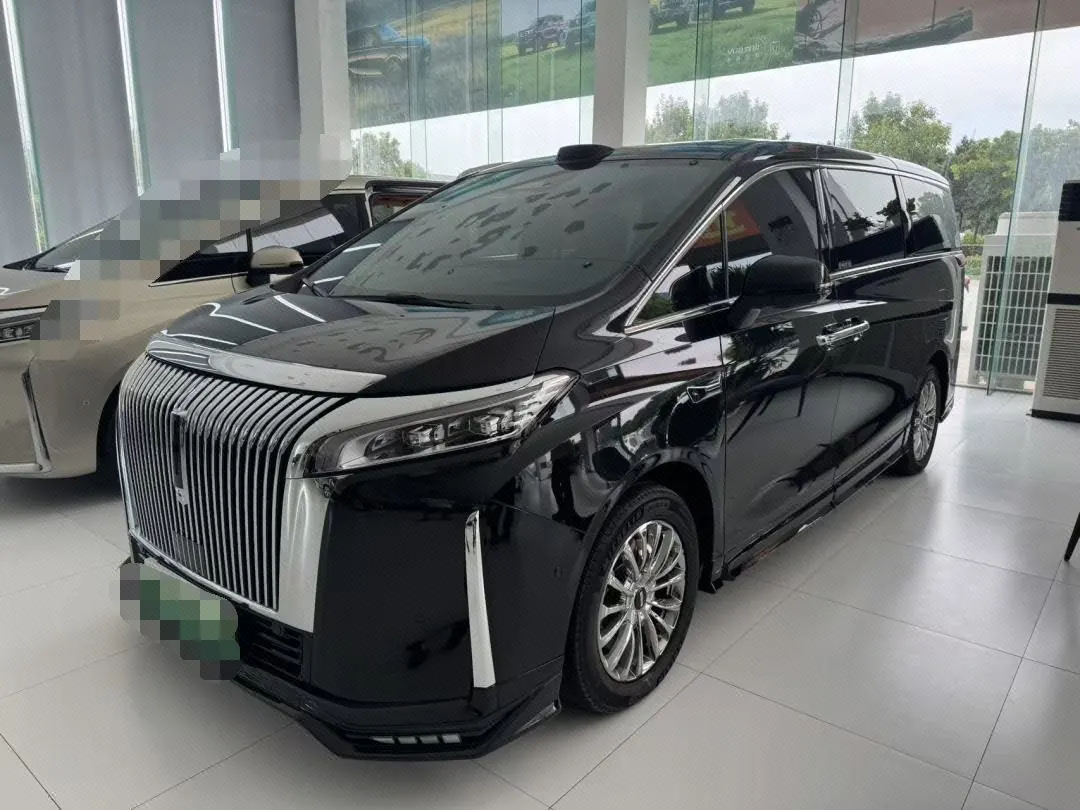 Open image lightbox: WEY 2025 VV7 Hi4 1.5T Four-Wheel-Drive Automatic Model