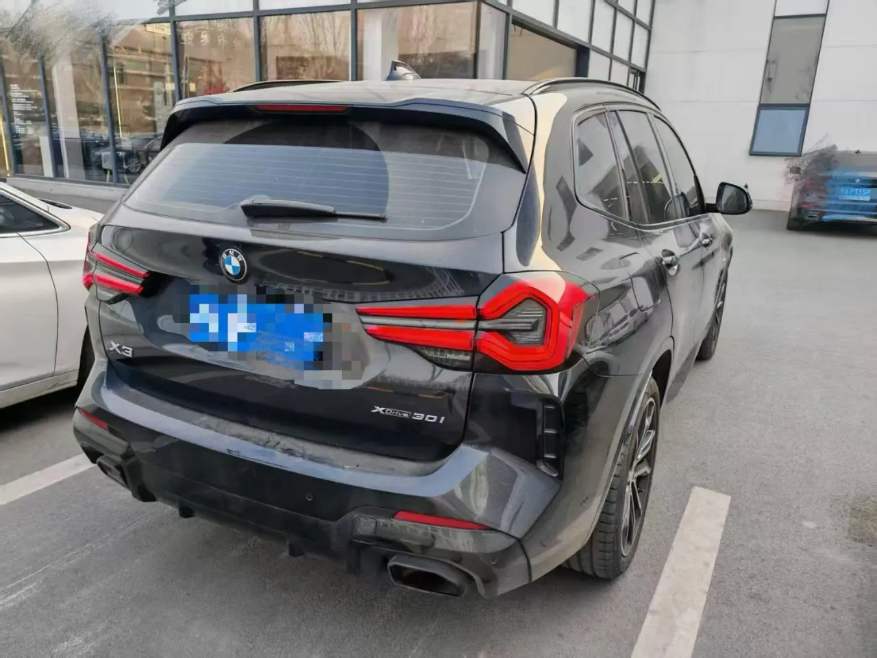 BMW 2025 X3 xDrive30L 2.0T Leading M Sports Obsidian Night Suit Automatic Gear 2