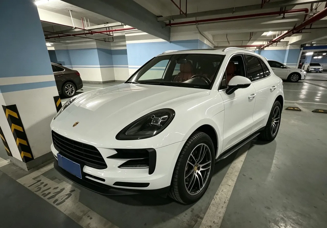 Open image lightbox: Porsche Macan (Imported) 2020 Macan 2.0T Automatic Gear