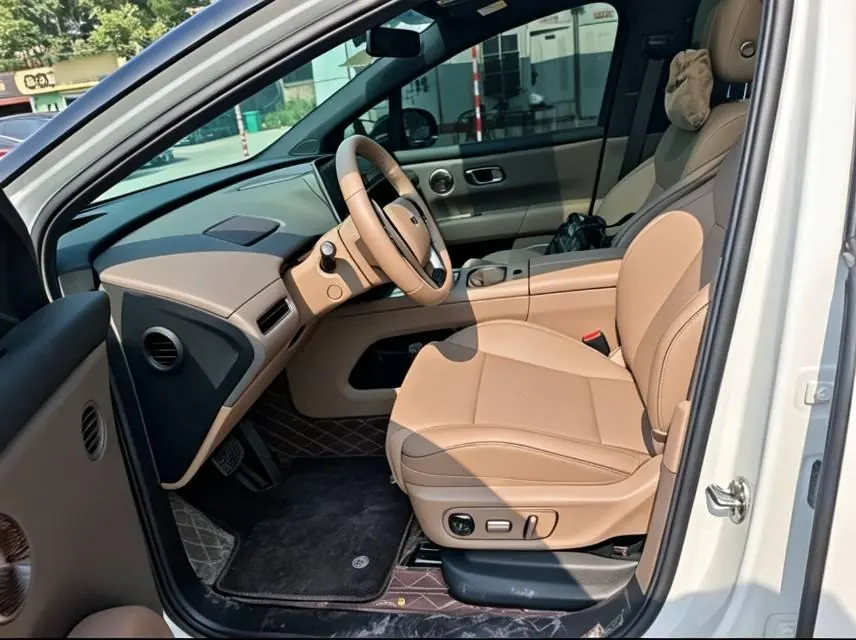 Li 2025 i6 four-wheel drive basic automatic transmission 3
