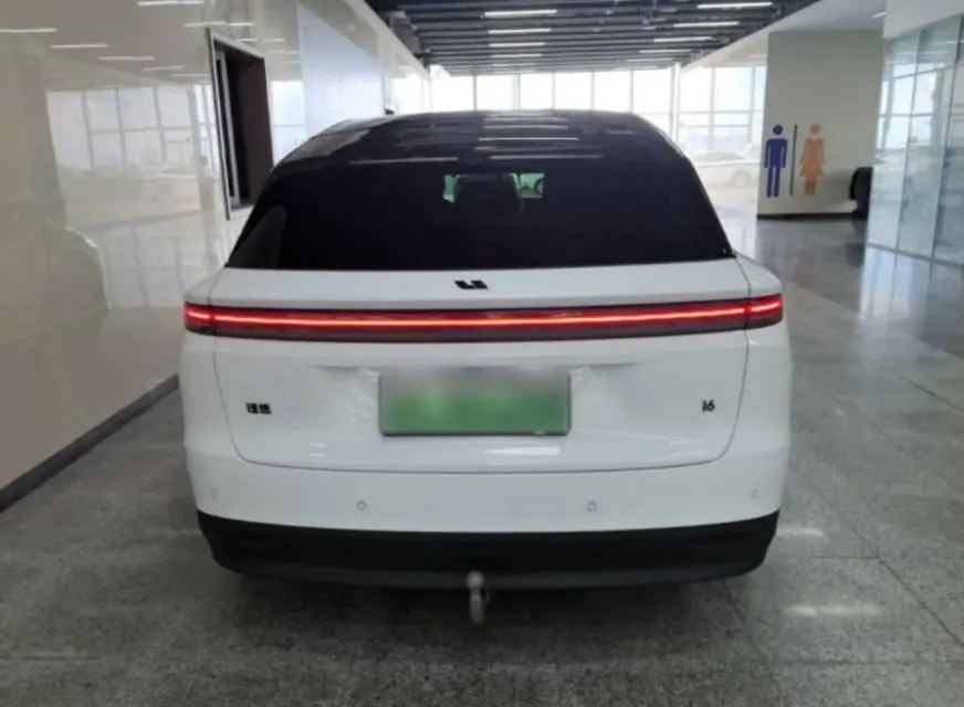 Li 2025 i6 four-wheel drive basic automatic transmission 7
