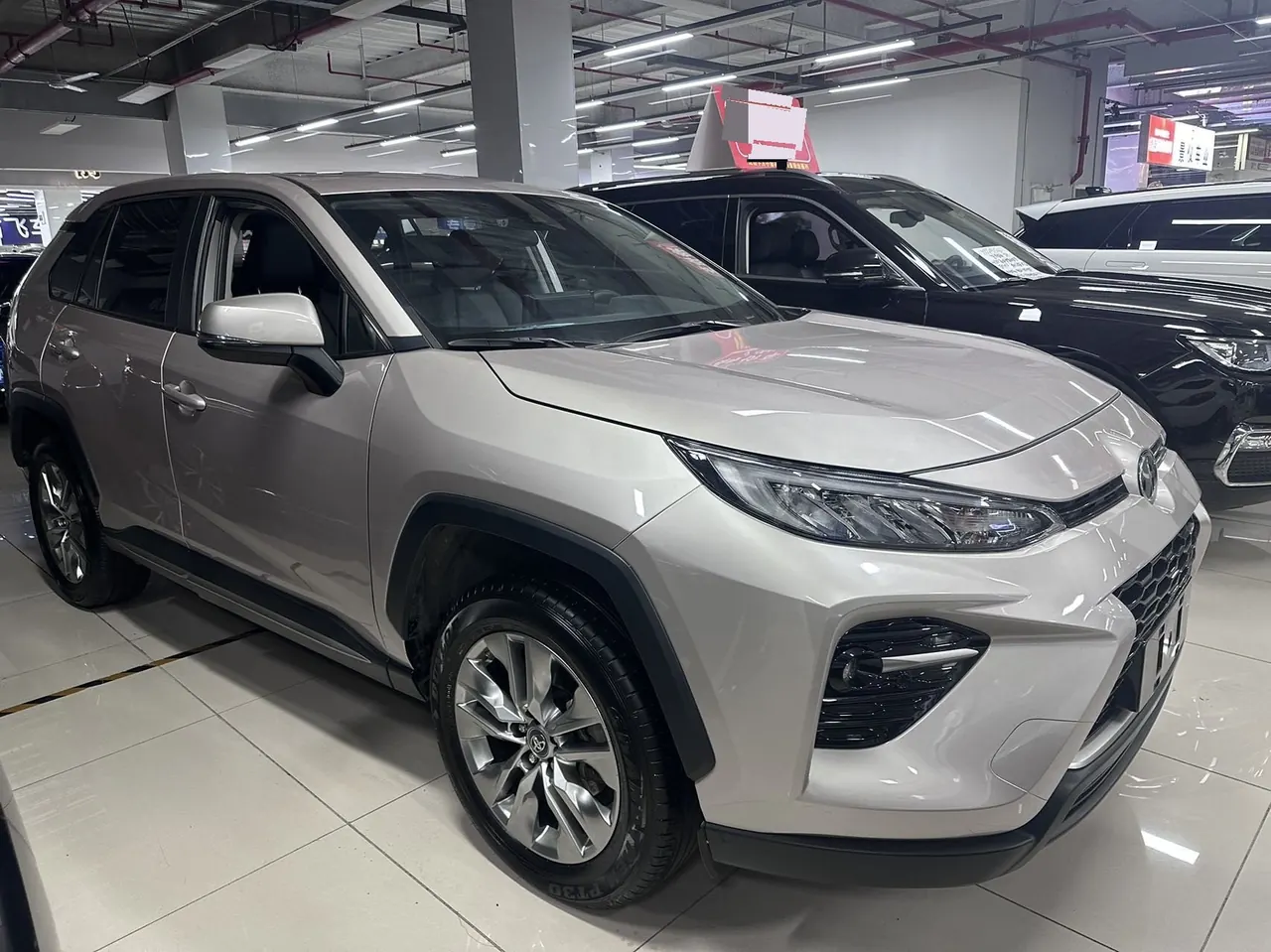 Toyota 2020 Wilanda 2.0 Stepless Four-wheel Drive Deluxe Edition Automatic Transmission 3
