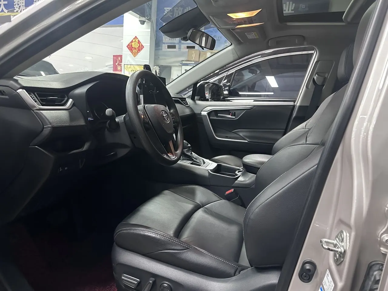 Toyota 2020 Wilanda 2.0 Stepless Four-wheel Drive Deluxe Edition Automatic Transmission 7