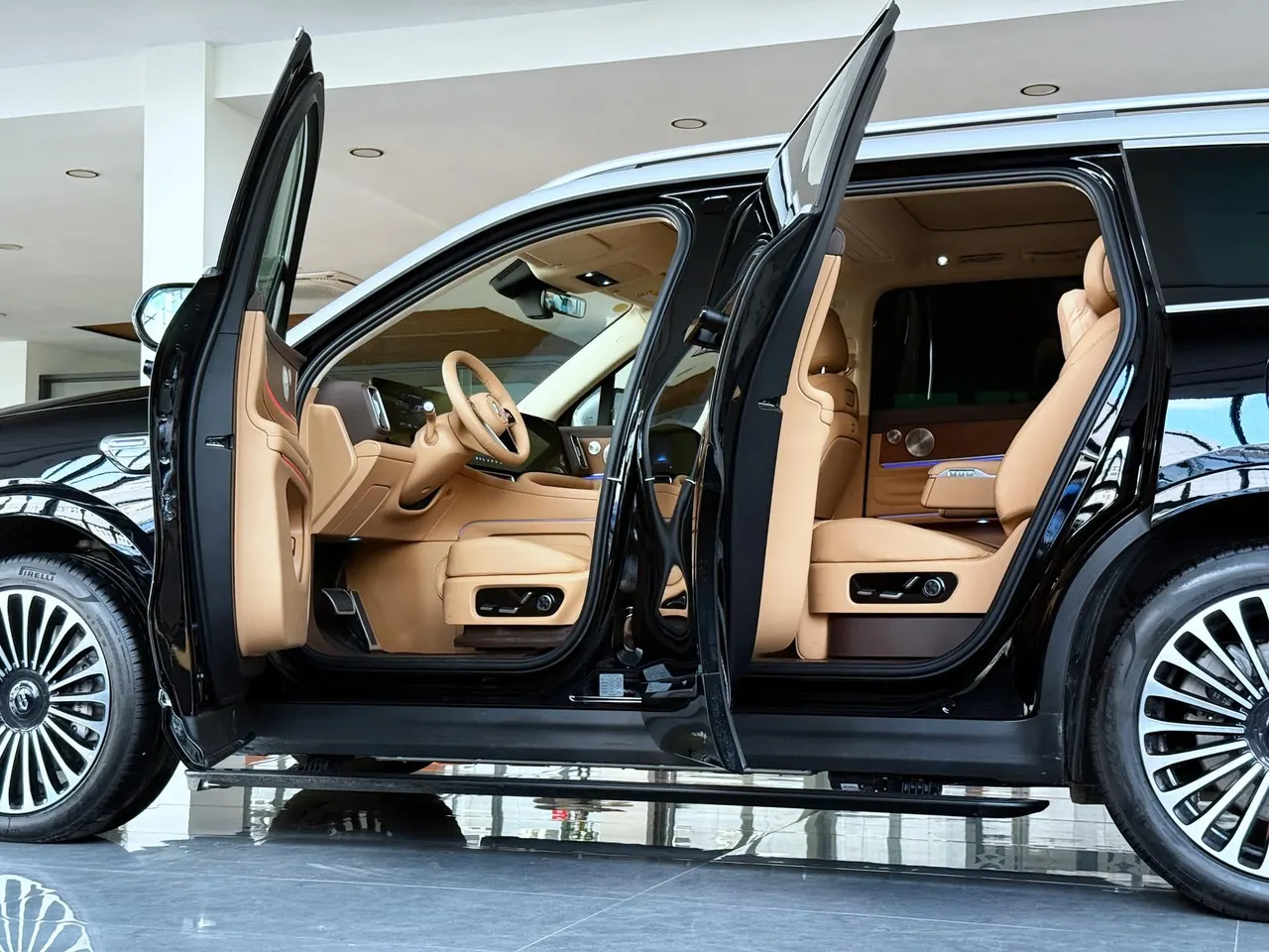 AITO 2025 AITO M9 extended range Ultra version 52kWh6 seat version automatic gear 7