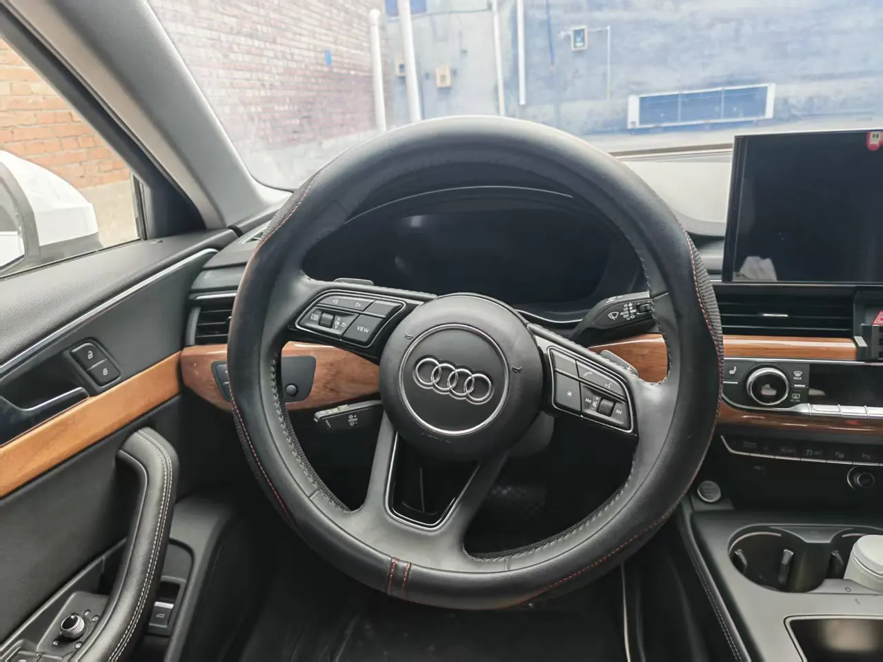 Audi 2020 A4L 2.0TFSI 40TFSI Deluxe Elegant Automatic 6