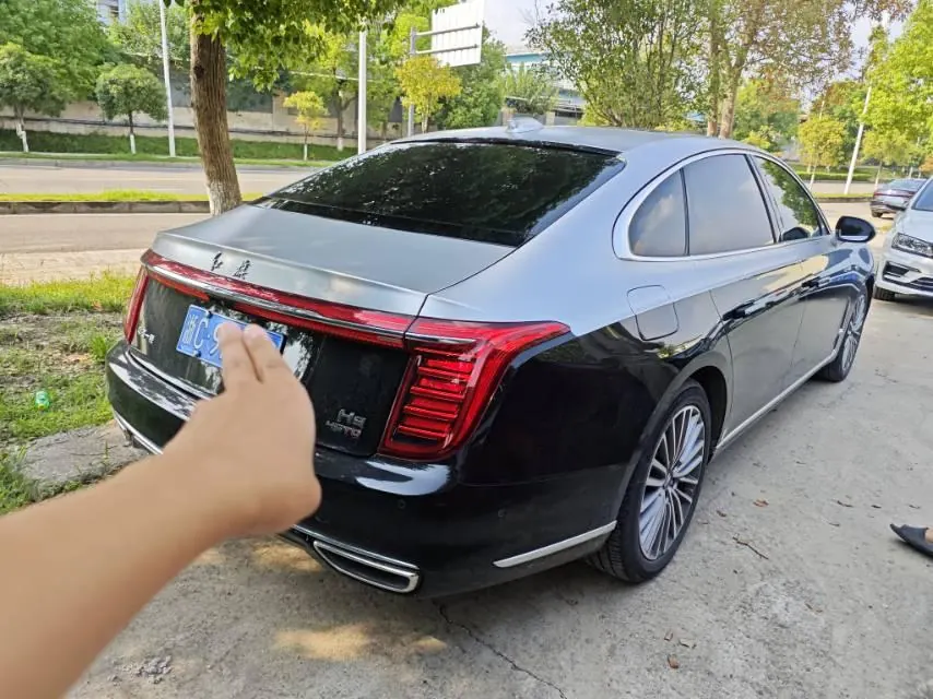 HongQi 2022 H9 48V 2.0T Zhilian Qi Chang Edition Automatic Gear 2
