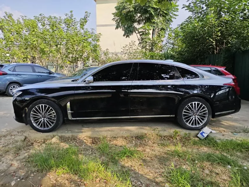 HongQi 2022 H9 48V 2.0T Zhilian Qi Chang Edition Automatic Gear 3
